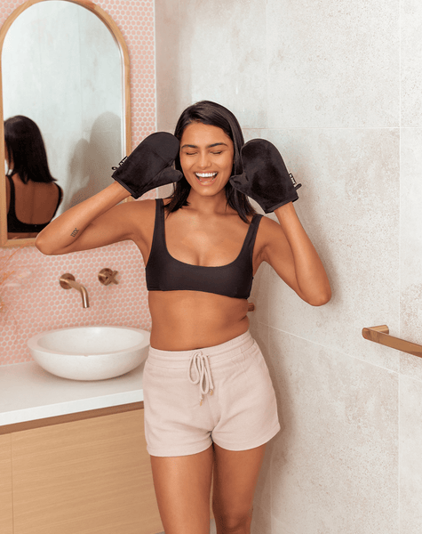 i don't want tan on my hands...